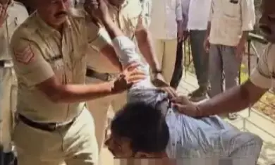 ವಿಜಯಪುರ: ನ್ಯಾಯಾಲಯದ ಆವರಣದಲ್ಲೇ ಆತ್ಮಹತ್ಯೆಗೆ ಯತ್ನಿಸಿದ ಆರೋಪಿ