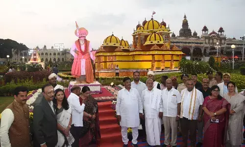 ಫಲಪುಷ್ಪ ಪ್ರದರ್ಶನಕ್ಕೆ ಜಿಲ್ಲಾ ಉಸ್ತುವಾರಿ ಸಚಿವರಿಂದ ಚಾಲನೆ