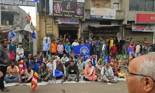 ಗುಜರಾತ್ | ಅಂಬೇಡ್ಕರ್ ಪ್ರತಿಮೆ ಧ್ವಂಸ : ಸ್ಥಳೀಯರಿಂದ ಪ್ರತಿಭಟನೆ