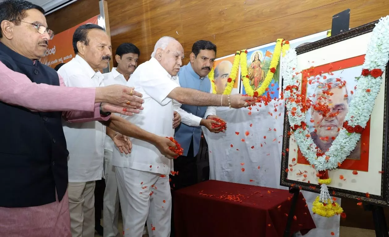 ಆಡಳಿತ ಪಕ್ಷದ ಶಾಸಕರಿಂದ ಸರಕಾರಕ್ಕೆ ಛೀಮಾರಿ : ವಿಜಯೇಂದ್ರ