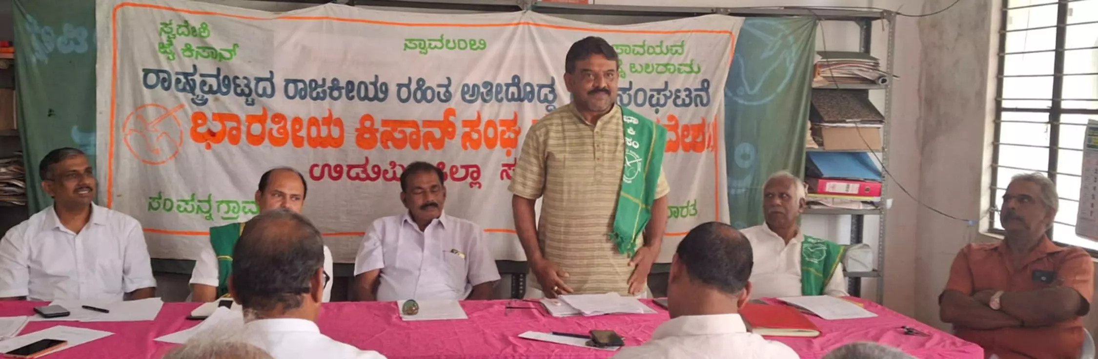 ಸರಕಾರಗಳನ್ನು ಎಚ್ಚರಿಸಲು ಹೋರಾಟ ಅನಿವಾರ್ಯ: ರಮೇಶ್ ರಾಜು ಸರಕಾರಗಳನ್ನು ಎಚ್ಚರಿಸಲು ಹೋರಾಟ ಅನಿವಾರ್ಯ: ರಮೇಶ್ ರಾಜು