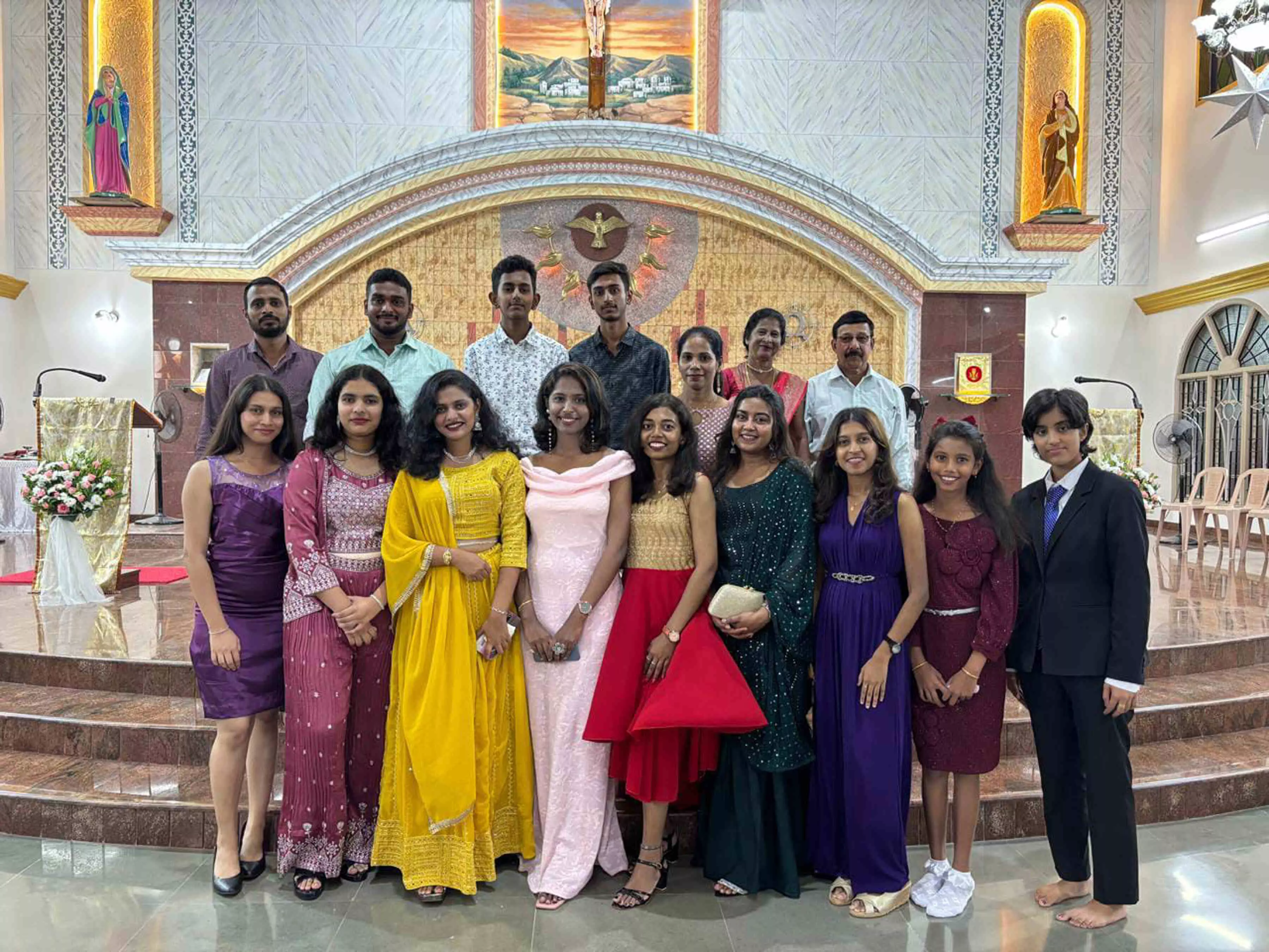 ಪಾಲ್ದನೆ ಚರ್ಚ್ ನಲ್ಲಿ ಕ್ರಿಸ್ಮಸ್ ಕ್ಯಾರೊಲ್ ಗಾಯನ ಪಾಲ್ದನೆ ಚರ್ಚ್ ನಲ್ಲಿ ಕ್ರಿಸ್ಮಸ್ ಕ್ಯಾರೊಲ್ ಗಾಯನ