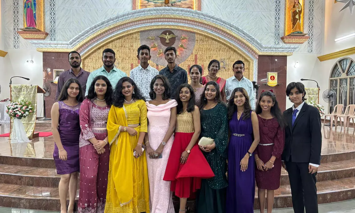 ಪಾಲ್ದನೆ ಚರ್ಚ್ ನಲ್ಲಿ ಕ್ರಿಸ್ಮಸ್ ಕ್ಯಾರೊಲ್ ಗಾಯನ