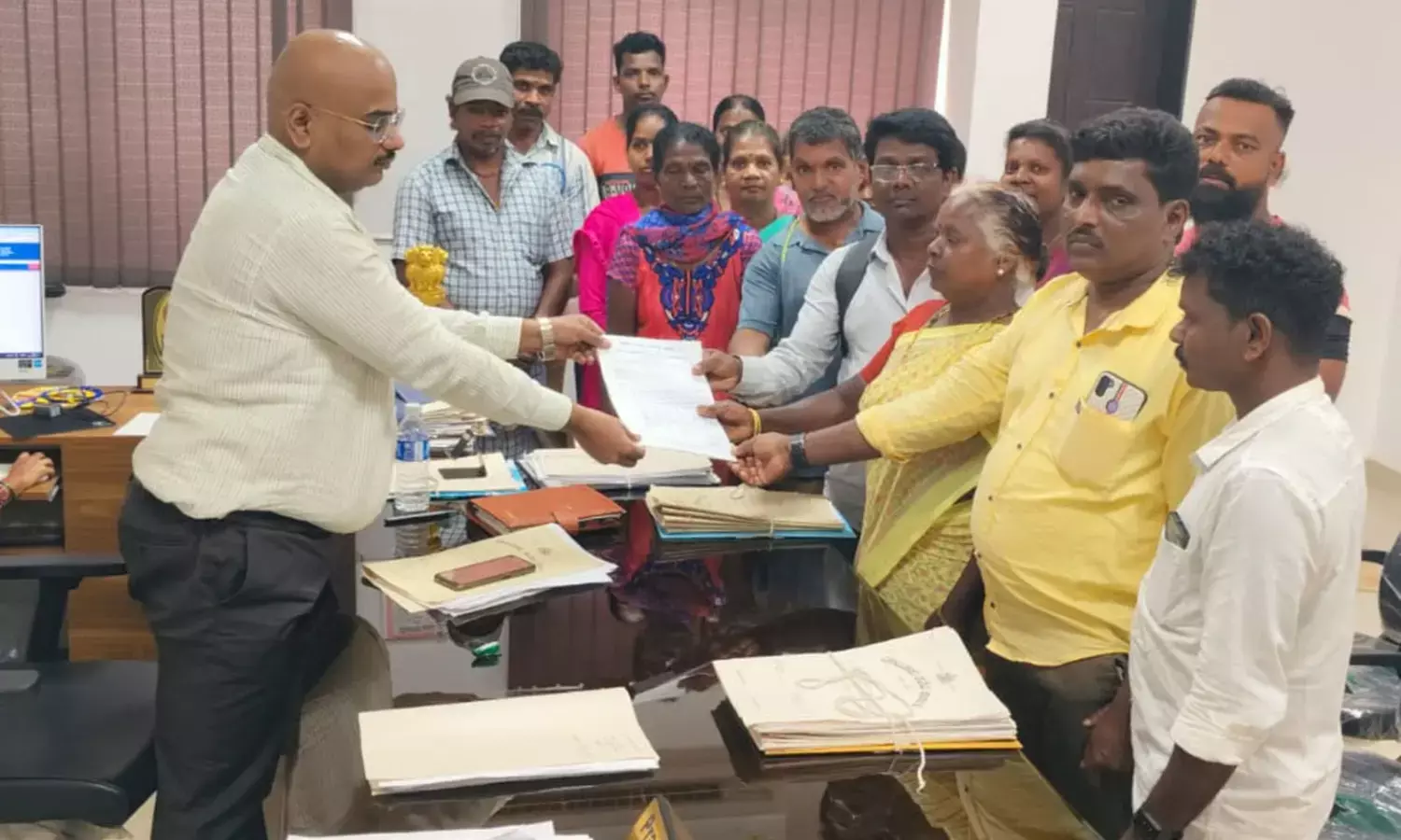 ಕಾರ್ಕಳ: ಕೊರಗ ಸಂಘಗಳ ಒಕ್ಕೂಟದಿಂದ ತಹಶೀಲ್ದಾರ್‌ಗೆ ಮನವಿ