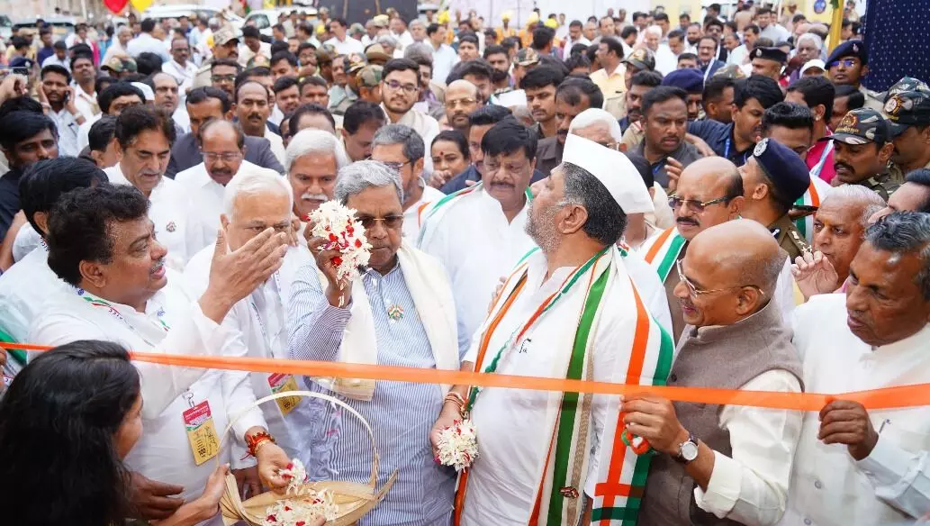 ಖಾದಿ ಉತ್ಸವ, ವಸ್ತು ಪ್ರದರ್ಶನ ಮತ್ತು ಮಾರಾಟ ಮೇಳಕ್ಕೆ ಸಿಎಂ ಚಾಲನೆ