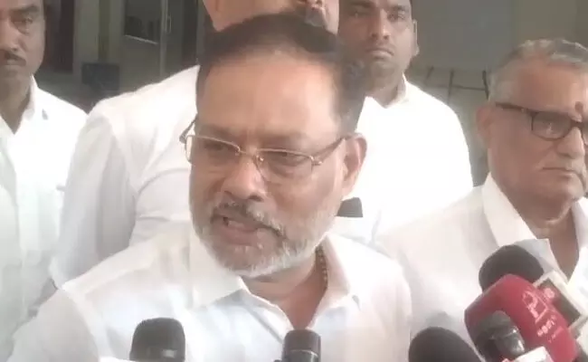 ಮುನಿರತ್ನ ಮೇಲೆ ಮೊಟ್ಟೆ ಎಸೆತ; ಶಾಸಕರ ಧ್ವನಿ ಅಡಗಿಸುವ ಕೆಲಸ : ಶಾಸಕ ಡಾ.ಶಿವರಾಜ್ ಪಾಟೀಲ್ ಆಕ್ರೋಶ