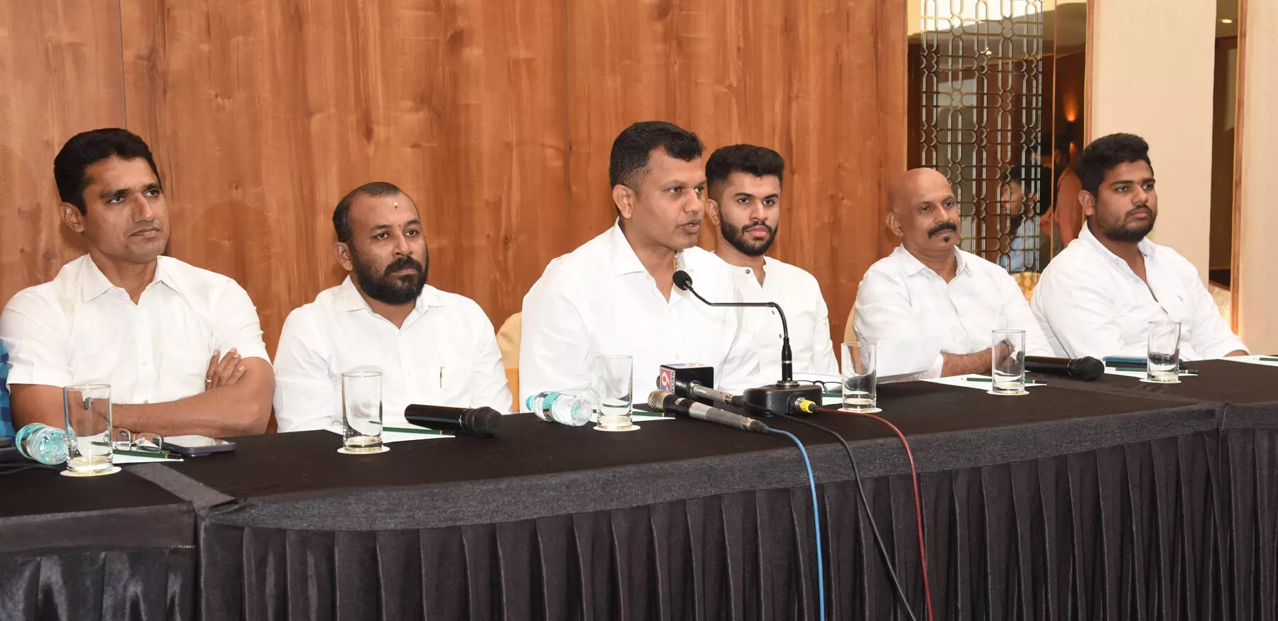 ಡಿ.28ರಂದು ಮಂಗಳೂರು ಕಂಬಳ ಡಿ.28ರಂದು ಮಂಗಳೂರು ಕಂಬಳ