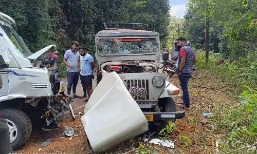ಶಿವಮೊಗ್ಗ | ಜೀಪ್-ಟಿಟಿ ವಾಹನ ಮುಖಾಮುಖಿ ಢಿಕ್ಕಿ ; ಹಲವರಿಗೆ ಗಾಯ