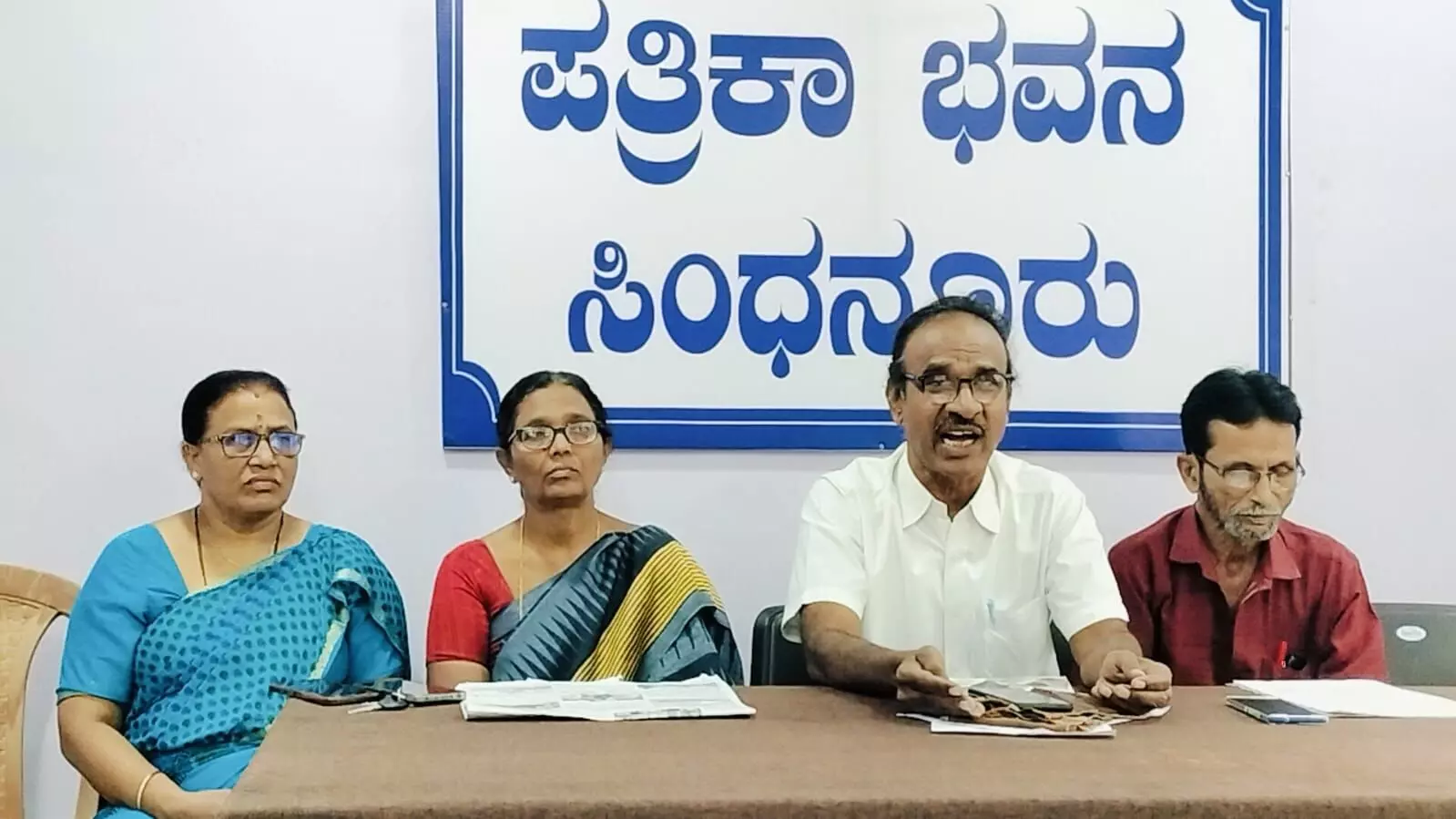 ರಾಯಚೂರು| ಬೀದಿಬದಿ ವ್ಯಾಪಾರಿಗಳಿಗೆ ಪರ್ಯಾಯ ವ್ಯವಸ್ಥೆ ಮಾಡದಿದ್ದರೆ ಹೋರಾಟ: ಸಿಪಿಐ (ಎಂ) ಮುಖಂಡ ಬಸವಂತರಾಯ ಗೌಡ