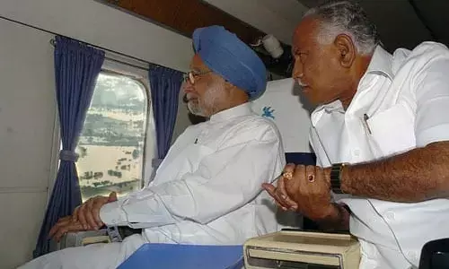 ರಾಯಚೂರಿಗೆ ಬಂದಿದ್ದ ಮಾಜಿ ಪ್ರಧಾನಿ: ನೆರೆ ಹಾವಳಿಯ ಸಂದರ್ಭದಲ್ಲಿ ವೈಮಾನಿಕ ಸಮೀಕ್ಷೆ ನಡೆಸಿದ್ದ ಮನಮೋಹನ್‌ ಸಿಂಗ್