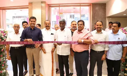 ಉಡುಪಿ: ಮಲಬಾರ್ ಗೋಲ್ಡ್ & ಡೈಮಂಡ್ಸ್ ನ ನವೀಕೃತ ಶೋರೂಂ ಪುನರಾರಂಭ