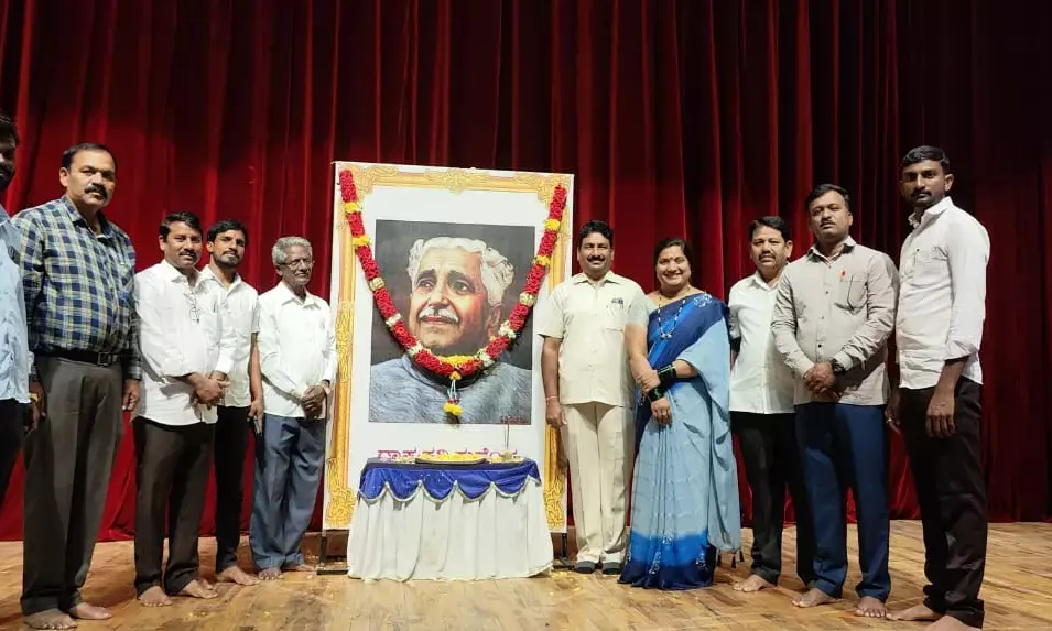 ರಾಯಚೂರು: ಜಿಲ್ಲಾಡಳಿತದಿಂದ ವಿಶ್ವಮಾನವ ದಿನಾಚರಣೆ