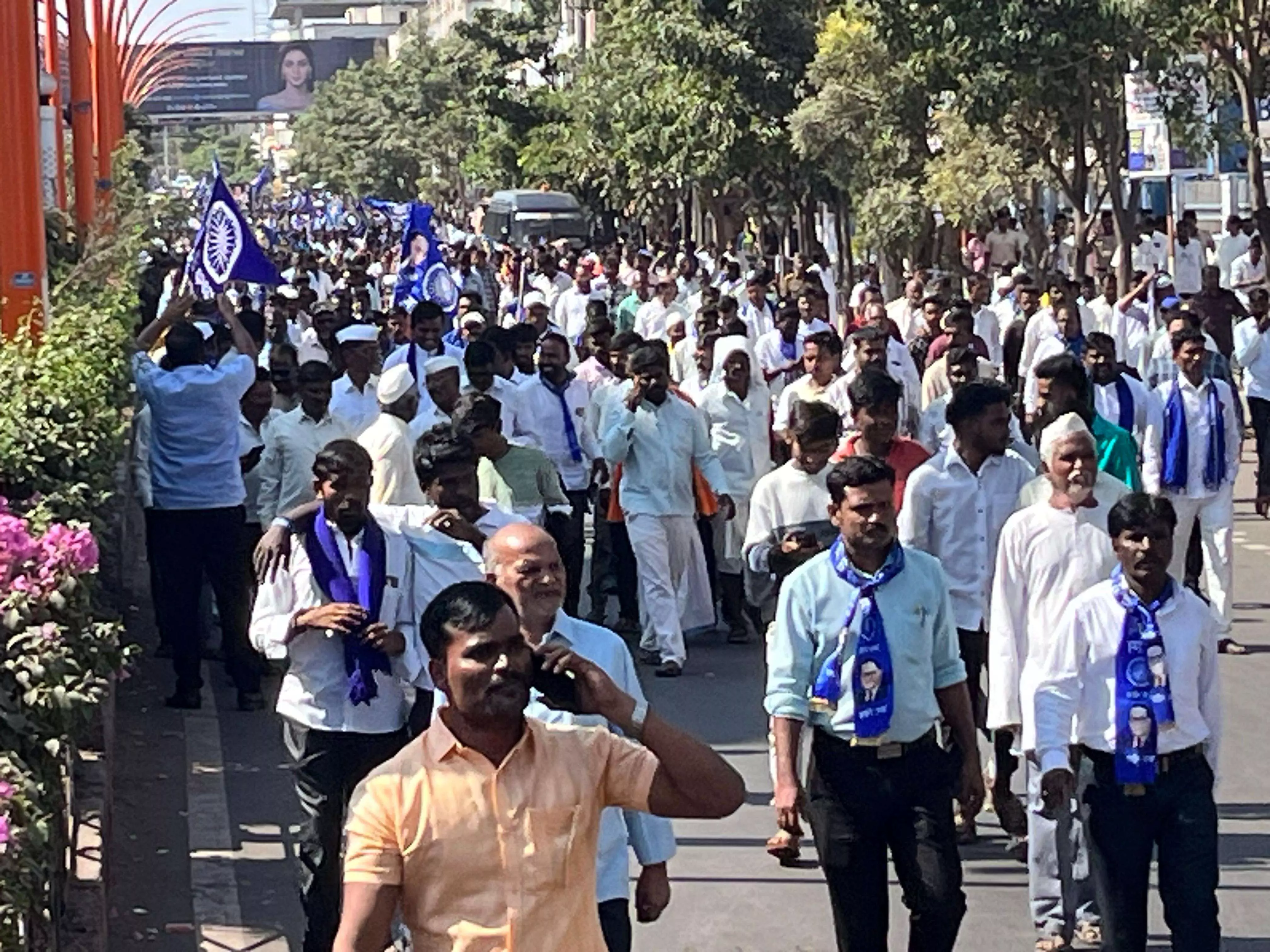 ಅಮಿತ್ ಶಾ ರಾಜೀನಾಮೆಗೆ ಒತ್ತಾಯಿಸಿ ಕರೆ ನೀಡಿದ್ದ ವಿಜಯಪುರ ಬಂದ್‌ಗೆ ಉತ್ತಮ ಪ್ರತಿಕ್ರಿಯೆ