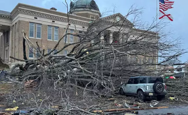 ದಕ್ಷಿಣ ಅಮೆರಿಕದಲ್ಲಿ ಅಬ್ಬರಿಸಿದ ಸುಂಟರಗಾಳಿ: ಕನಿಷ್ಠ 4 ಮಂದಿ ಬಲಿ