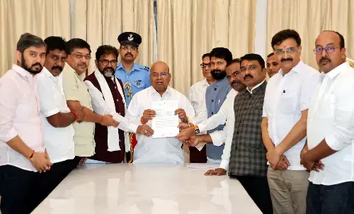 ಪೊಲೀಸರ ವಿರುದ್ಧ ಕ್ರಮಕ್ಕೆ ಆಗ್ರಹಿಸಿ ರಾಜ್ಯಪಾಲರಿಗೆ ದೂರು ನೀಡಿದ ಸಿ.ಟಿ.ರವಿ