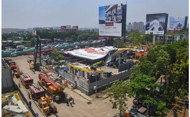 Mumbai Hoarding Collapse
