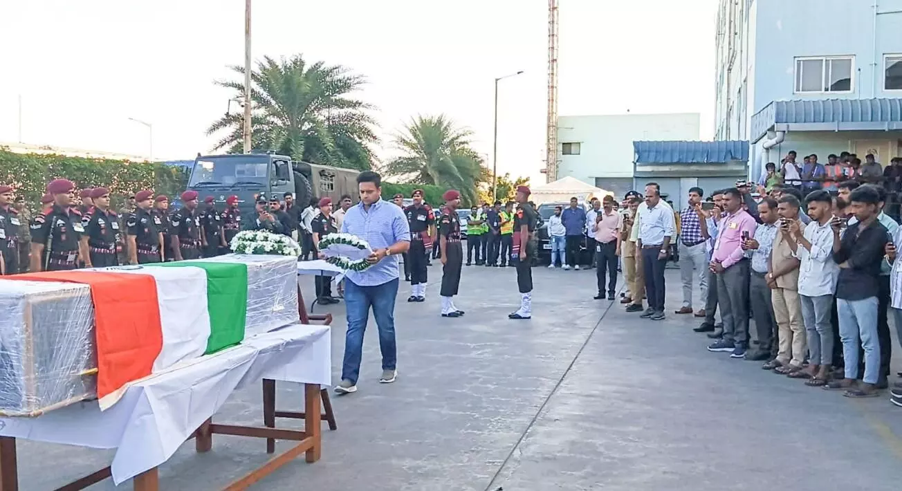 ಜ.1ರಂದು ಯೋಧ ಪಳಂಗೋಟು ದಿವಿನ್ ಅಂತ್ಯಕ್ರಿಯೆ ಜ.1ರಂದು ಯೋಧ ಪಳಂಗೋಟು ದಿವಿನ್ ಅಂತ್ಯಕ್ರಿಯೆ