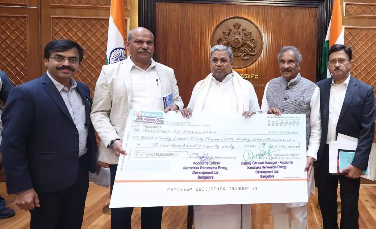 ಮುಖ್ಯಮಂತ್ರಿಗೆ 40.53 ಕೋಟಿ ರೂ. ಲಾಭಾಂಶ ಅರ್ಪಿಸಿದ ಕ್ರೆಡಲ್ ಮುಖ್ಯಮಂತ್ರಿಗೆ 40.53 ಕೋಟಿ ರೂ. ಲಾಭಾಂಶ ಅರ್ಪಿಸಿದ ಕ್ರೆಡಲ್