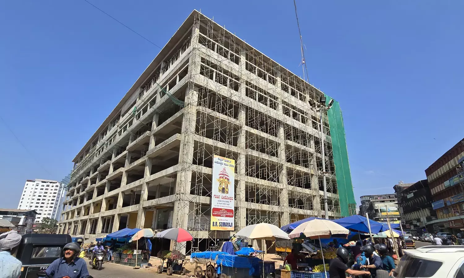 ಸೆಂಟ್ರಲ್ ಮಾರುಕಟ್ಟೆ ಕಾಮಗಾರಿ ಶೇ. 80 ಪೂರ್ಣ; ಮೇಯರ್ ಮನೋಜ್ ಕುಮಾರ್ ಪರಿಶೀಲನೆ