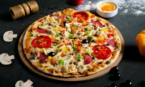 ರಾಯಚೂರು | ಸೇವಾ ನ್ಯೂನತೆ ಆರೋಪ: ಝೊಮ್ಯಾಟೋ, ಡೊಮಿನೋಸ್ ಗೆ 40 ಸಾವಿರ ರೂ. ದಂಡ