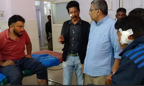 ಪೊನ್ನಂಪೇಟೆ | ಬೈಕ್‍ನಲ್ಲಿ ತೆರಳುತ್ತಿದ್ದ ವೇಳೆ ಕಾಡಾನೆ ದಾಳಿ; ಇಬ್ಬರಿಗೆ ಗಾಯ