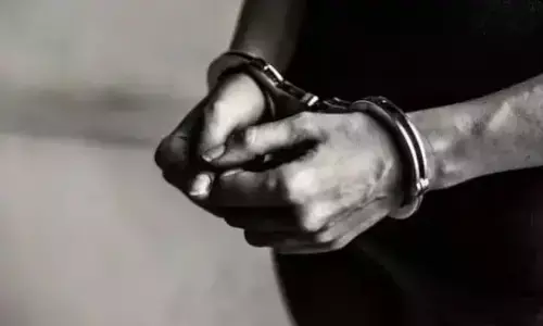 ಬೆಂಗಳೂರು | ಸ್ಪರ್ಧಾತ್ಮಕ ಪರೀಕ್ಷೆಗಳಲ್ಲಿ ಪಾಸ್ ಮಾಡಿಸುವುದಾಗಿ ವಂಚನೆ : ಇಬ್ಬರ ಬಂಧನ