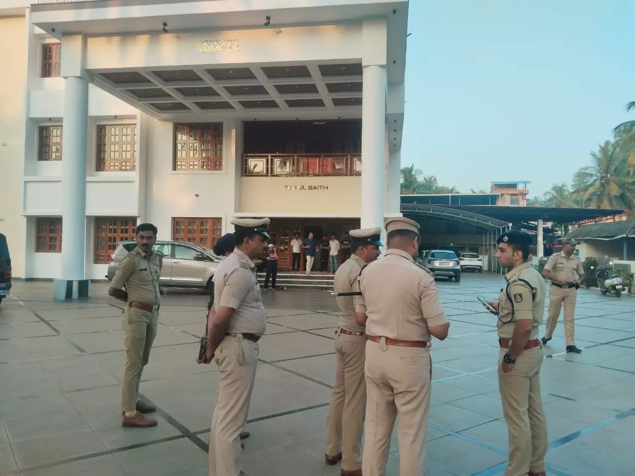 ವಿಟ್ಲ:  ಈಡಿ ಅಧಿಕಾರಿಗಳ ಸೋಗಿನಲ್ಲಿ ಉದ್ಯಮಿಯ ಮನೆಗೆ ದಾಳಿ; 30 ಲಕ್ಷ ರೂ. ಲೂಟಿ