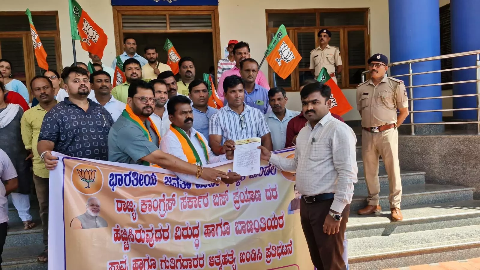 ಭಟ್ಕಳ: ಬಸ್ ದರ ಏರಿಕೆ ಖಂಡಿಸಿ ಬಿಜೆಪಿ ಮನವಿ