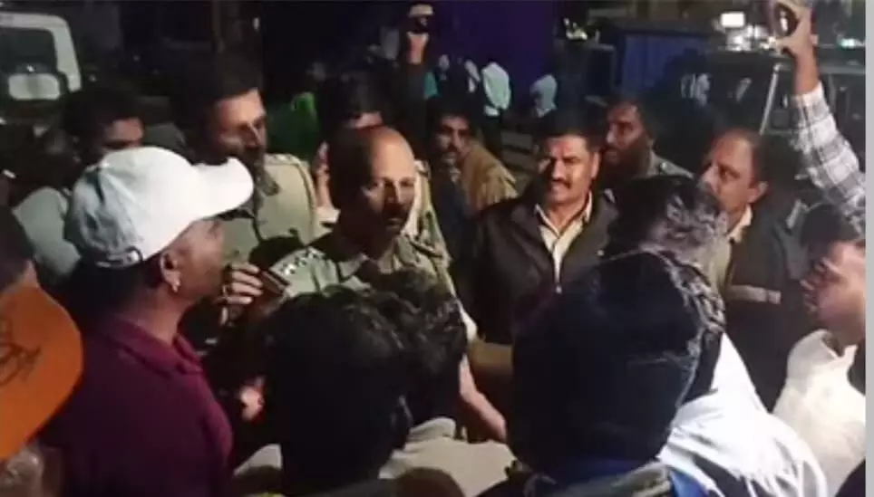 ಮೂಡಿಗೆರೆ | ಭೀಮಾ ಕೋರೆಂಗಾವ್ ವಿಜಯೋತ್ಸವ: ಅಂಬೇಡ್ಕ‌ರ್ ಪುತ್ಥಳಿ ವಿಚಾರದಲ್ಲಿ ಉದ್ವಿಗ್ನ ವಾತಾವರಣ