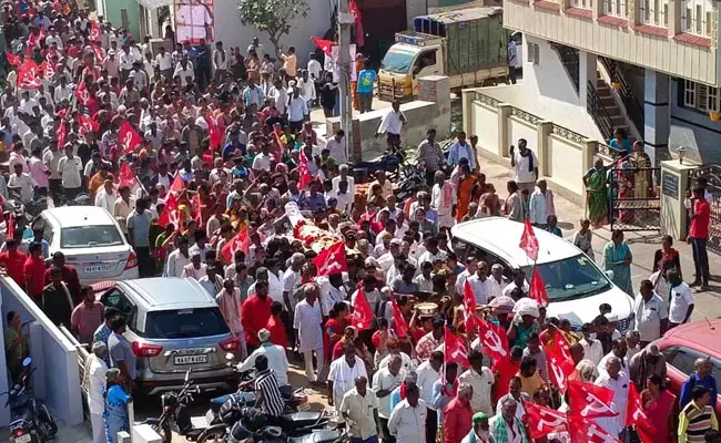 ಕರ್ನಾಟಕ ಪ್ರಾಂತ ರೈತ ಸಂಘದ ರಾಜ್ಯಾಧ್ಯಕ್ಷ, ಸಿಪಿಐ(ಎಂ) ನಾಯಕ ಜಿ.ಸಿ.ಬಯ್ಯಾರೆಡ್ಡಿ ಅಂತ್ಯಕ್ರಿಯೆ