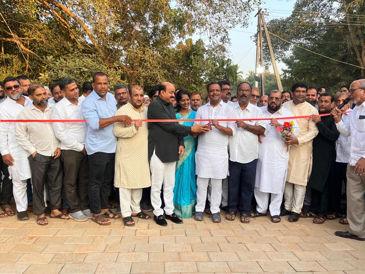 ಹಾಜಿ ಸಯ್ಯದ್ ಕರ್ನಿರೆ ಚಾರಿಟೇಬಲ್ ಟ್ರಸ್ಟ್ ನಿಂದ 7 ಮನೆಗಳ ಹಸ್ತಾಂತರ; 14 ಮನೆಗಳ ನಿರ್ಮಾಣಕ್ಕೆ ಶಿಲಾನ್ಯಾಸ