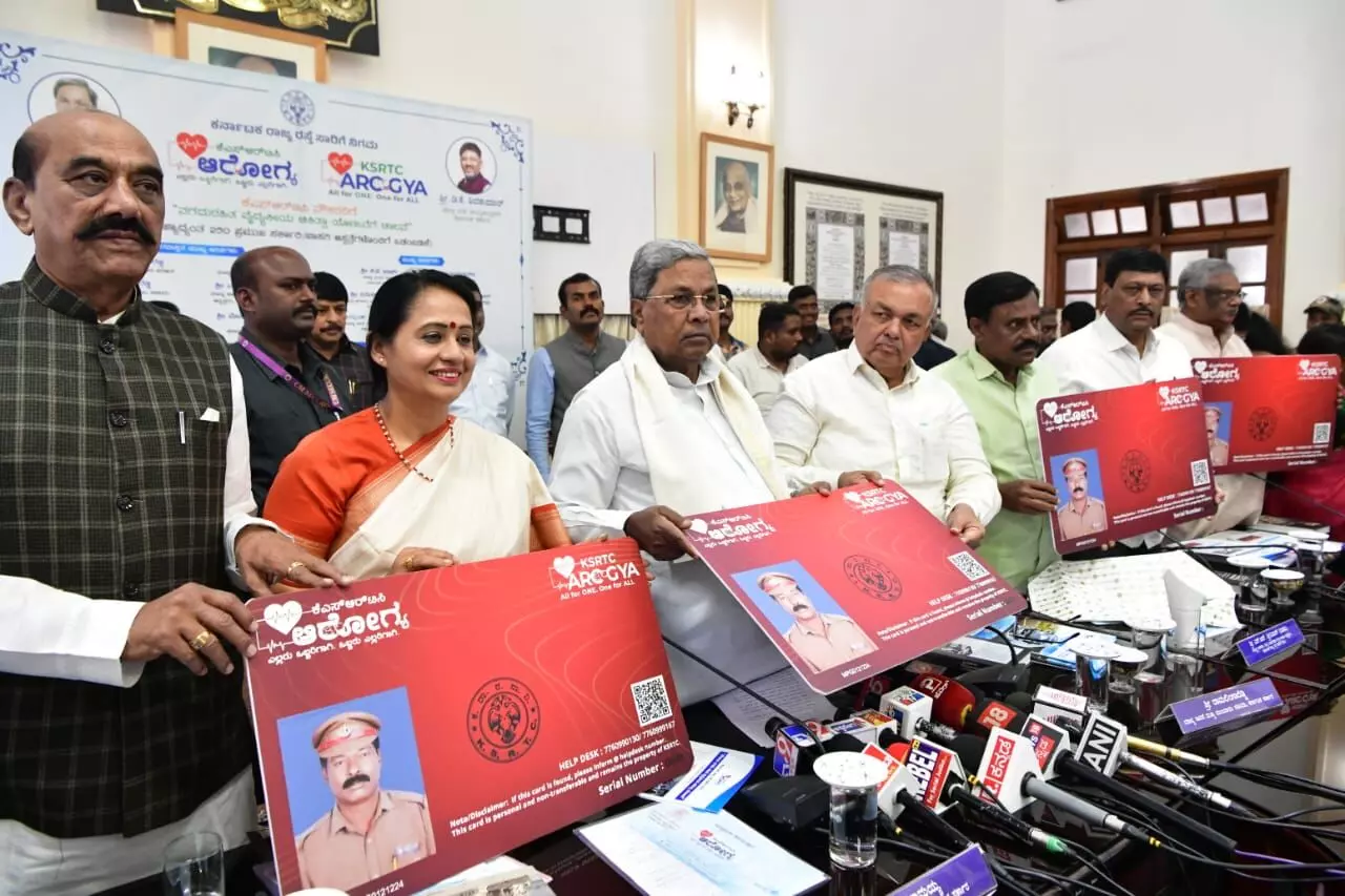 ಕೆ.ಎಸ್.ಆರ್.ಟಿ.ಸಿ ಆರೋಗ್ಯ ಯೋಜನೆಗೆ ಚಾಲನೆ ನೀಡಿದ ಮುಖ್ಯಮಂತ್ರಿ ಸಿದ್ದರಾಮಯ್ಯ