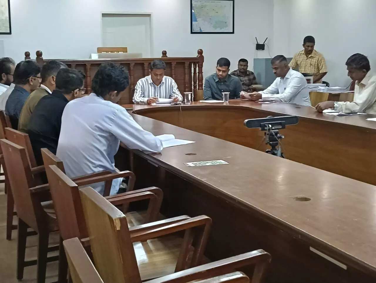 ದ.ಕ ಜಿಲ್ಲೆ| ಅಂತಿಮ ಮತದಾರರ ಪಟ್ಟಿ ಪ್ರಕಟ: ಒಟ್ಟು 18,13,556 ಮತದಾರರು ದ.ಕ ಜಿಲ್ಲೆ| ಅಂತಿಮ ಮತದಾರರ ಪಟ್ಟಿ ಪ್ರಕಟ: ಒಟ್ಟು 18,13,556 ಮತದಾರರು