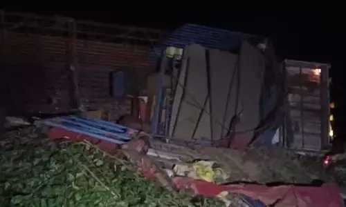 ಹೊನ್ನಾವರ | ಲಾರಿ ಉರುಳಿಬಿದ್ದು ಇಬ್ಬರು ಮೃತ್ಯು; ಮೂವರಿಗೆ ಗಾಯ