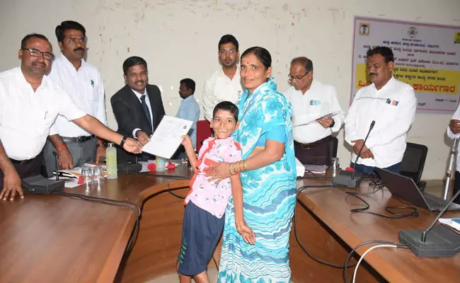 ವಿಕಲಚೇತನರ ಸಮಸ್ಯೆಗಳಿಗೆ ಸಕಾಲಕ್ಕೆ ಸ್ಪಂದಿಸಿ: ಹಿರಿಯ ಸಿವಿಲ್ ನ್ಯಾಯಾಧೀಶ ಮರಿಯಪ್ಪ ವಿಕಲಚೇತನರ ಸಮಸ್ಯೆಗಳಿಗೆ ಸಕಾಲಕ್ಕೆ ಸ್ಪಂದಿಸಿ: ಹಿರಿಯ ಸಿವಿಲ್ ನ್ಯಾಯಾಧೀಶ ಮರಿಯಪ್ಪ