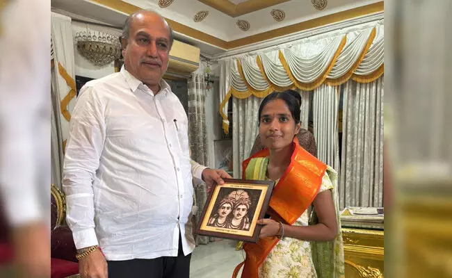 ಕಲಬುರಗಿ | ಗೋದುತಾಯಿ ಕಾಲೇಜಿನ ವಿದ್ಯಾರ್ಥಿನಿಗೆ ರ್ಯಾಂಕ್ ಕಲಬುರಗಿ | ಗೋದುತಾಯಿ ಕಾಲೇಜಿನ ವಿದ್ಯಾರ್ಥಿನಿಗೆ ರ್ಯಾಂಕ್