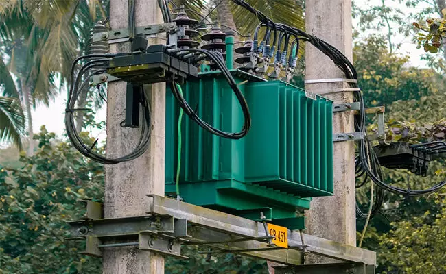 ಉತ್ತರ ಪ್ರದೇಶ | ಟ್ರಾನ್ಸ್ ಫಾರ್ಮರ್ ಕಳ್ಳತನ: 25 ದಿನಗಳ ಕಾಲ ಕತ್ತಲಲ್ಲಿ ಮುಳುಗಿದ ಗ್ರಾಮ!