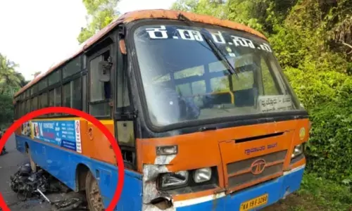 ಪುತ್ತೂರು : ಕೆಎಸ್ಸಾರ್ಟಿಸಿ ಬಸ್ - ಬೈಕ್ ಢಿಕ್ಕಿ; ಇಬ್ಬರು ವಿದ್ಯಾರ್ಥಿಗಳಿಗೆ ಗಾಯ