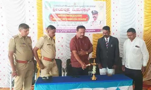 ಯಾದಗಿರಿ: ಗೃಹರಕ್ಷಕ ದಳದ ನಿವೃತ್ತ ಅಧಿಕಾರಿ ಯಲ್ಲಪ್ಪ ಹುಲಿಕಲ್ ರಿಗೆ ಬೀಳ್ಕೊಡುಗೆ ಕಾರ್ಯಕ್ರಮ