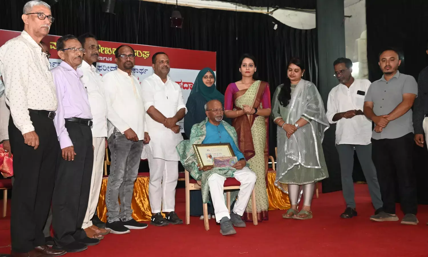 ಮಂಗಳೂರು| ಡಾ.ಮಿರ್ಜಾ ಬಶೀರ್‌ಗೆ ಮುಸ್ಲಿಮ್ ಸಾಹಿತ್ಯ ಪ್ರಶಸ್ತಿ ಪ್ರದಾನ