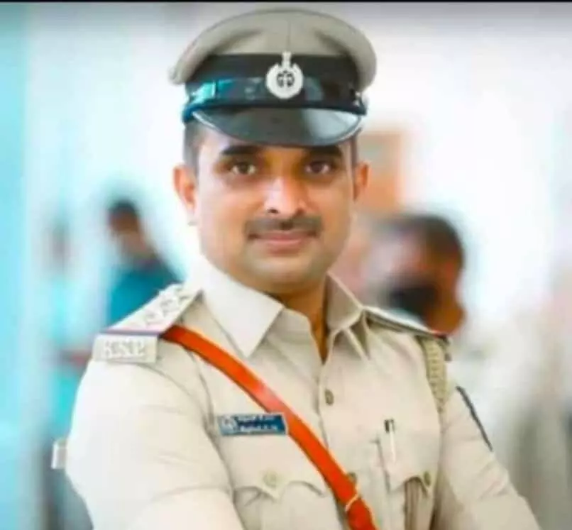 ಸಿಸಿಬಿ ನೂತನ ಇನ್ಸ್ಪೆಕ್ಟರ್ ಆಗಿ ರಫೀಕ್ ಕೆ.ಎಂ. ನೇಮಕ ಸಿಸಿಬಿ ನೂತನ ಇನ್ಸ್ಪೆಕ್ಟರ್ ಆಗಿ ರಫೀಕ್ ಕೆ.ಎಂ. ನೇಮಕ