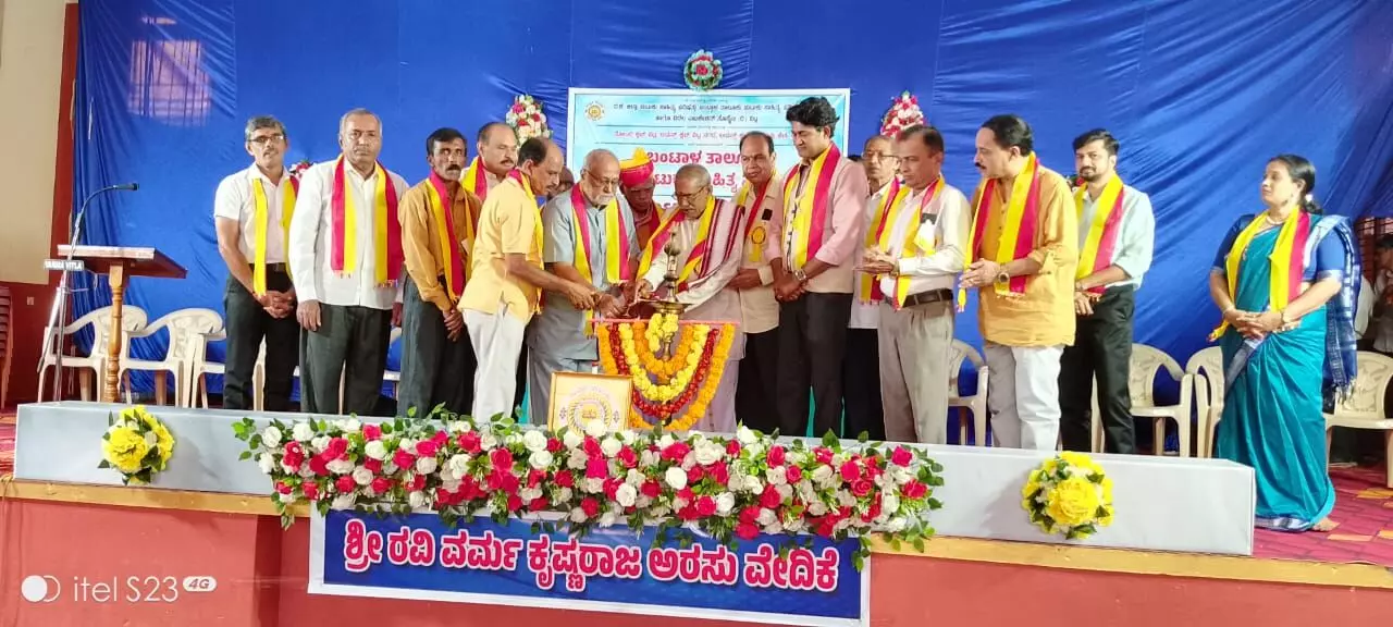 ಚುಟುಕುಗಳು ಜಗದೊಡಲೊಳಗೆ ನಿರಂತರ ಸಂಪರ್ಕದಲ್ಲಿರುತ್ತವೆ: ಮುಳಿಯ ಶಂಕರ ಭಟ್ ಚುಟುಕುಗಳು ಜಗದೊಡಲೊಳಗೆ ನಿರಂತರ ಸಂಪರ್ಕದಲ್ಲಿರುತ್ತವೆ: ಮುಳಿಯ ಶಂಕರ ಭಟ್