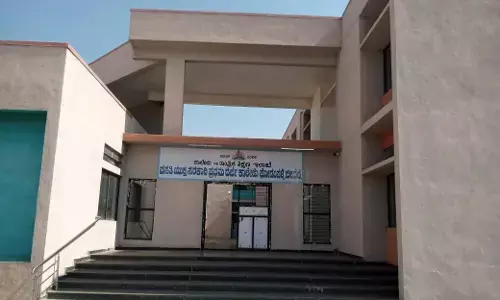 ಕಟ್ಟಡ ಪೂರ್ಣಗೊಂಡು ಎರಡು ವರ್ಷ ಕಳೆದರೂ ಉದ್ಘಾಟನಾ ಭಾಗ್ಯ ಕಾಣದ ವಸತಿ ನಿಲಯ; ವಿದ್ಯಾರ್ಥಿಗಳ ಶಿಕ್ಷಣಕ್ಕೆ ಕುತ್ತು