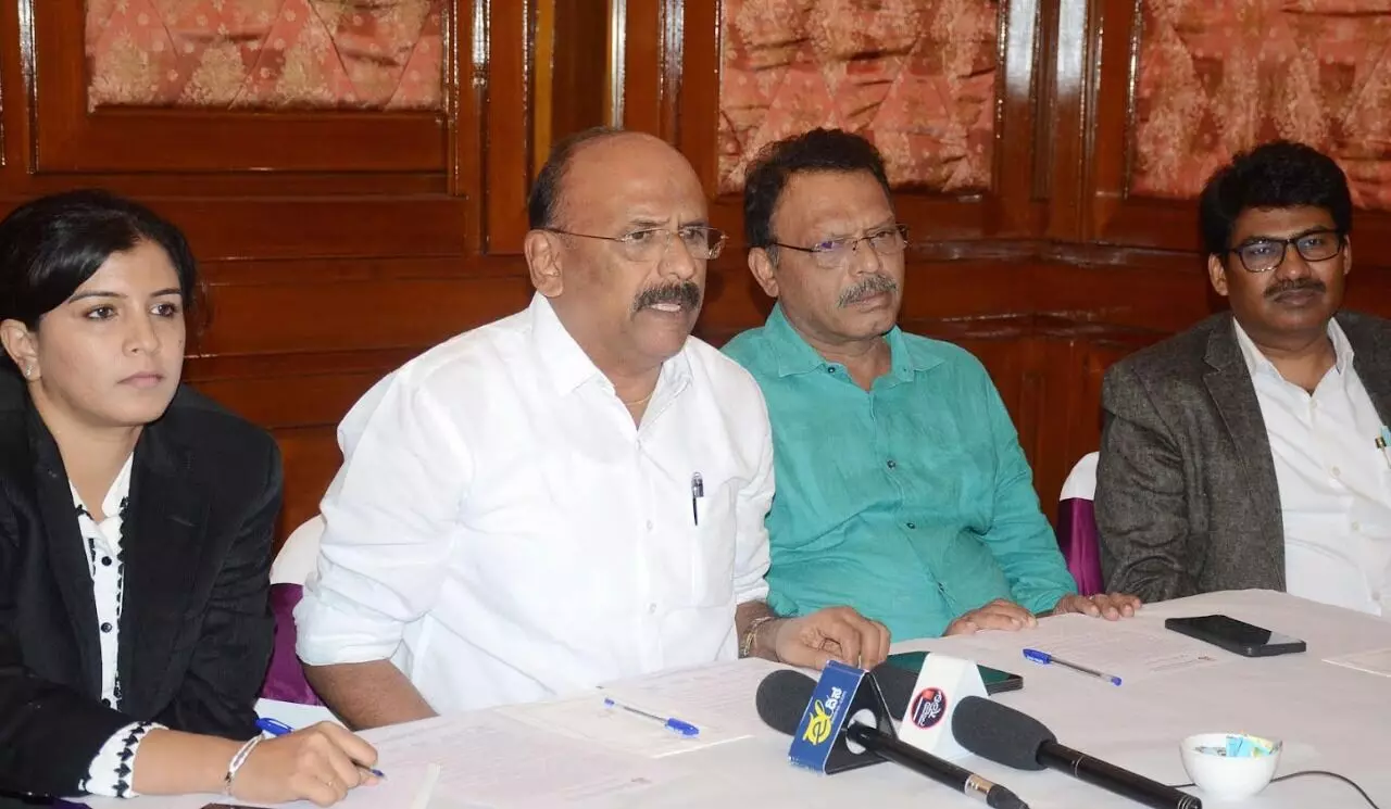 ಸಾಮಾಜಿಕ, ಸಾಂಸ್ಕೃತಿಕ, ಆರ್ಥಿಕ ಸ್ಥಿತಿಗತಿ ತಿಳಿಯಲು ರಾಷ್ಟ್ರೀಯ ಜಾತಿಗಣತಿ ನಡೆಸಿ : ಡಾ.ಬಂಜಗೆರೆ ಜಯಪ್ರಕಾಶ್ ಸಾಮಾಜಿಕ, ಸಾಂಸ್ಕೃತಿಕ, ಆರ್ಥಿಕ ಸ್ಥಿತಿಗತಿ ತಿಳಿಯಲು ರಾಷ್ಟ್ರೀಯ ಜಾತಿಗಣತಿ ನಡೆಸಿ : ಡಾ.ಬಂಜಗೆರೆ ಜಯಪ್ರಕಾಶ್