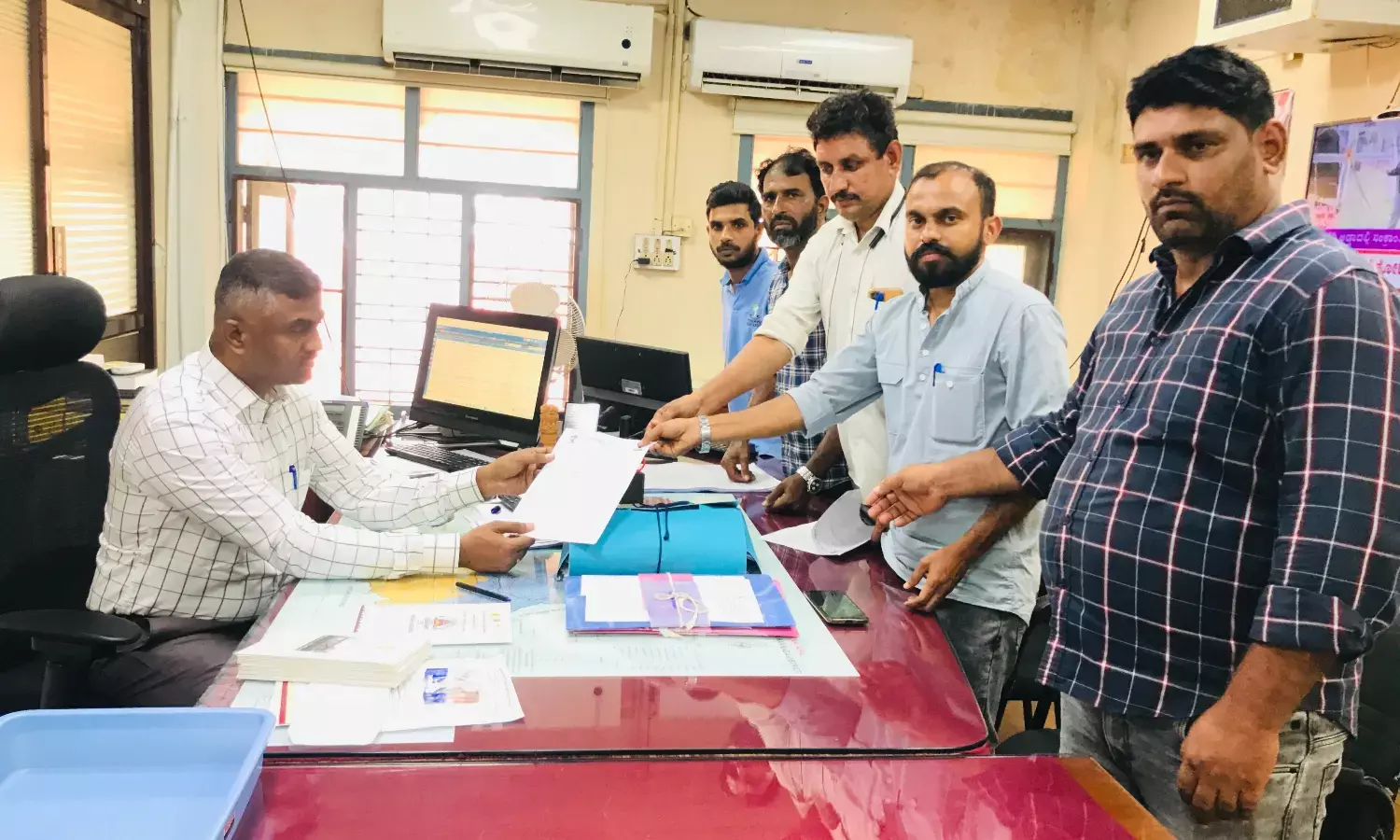 ವೈದ್ಯಕೀಯ ನಿರ್ಲಕ್ಷ್ಯದಿಂದ ಮೃತಪಟ್ಟ ಕುಟುಂಬಕ್ಕೆ ಪರಿಹಾರ ನೀಡಲು ಆಗ್ರಹ