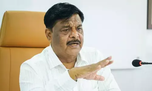 ಸಿಎಂ ಕುರ್ಚಿಗಾಗಿ ಯಾವುದೇ ರೇಸ್ ನಡೆಯುತ್ತಿಲ್ಲ, ಸಿದ್ದರಾಮಯ್ಯ ಗಟ್ಟಿಯಾಗಿ ಕುಳಿತಿದ್ದಾರೆ : ಎಚ್.ಸಿ.ಮಹದೇವಪ್ಪ