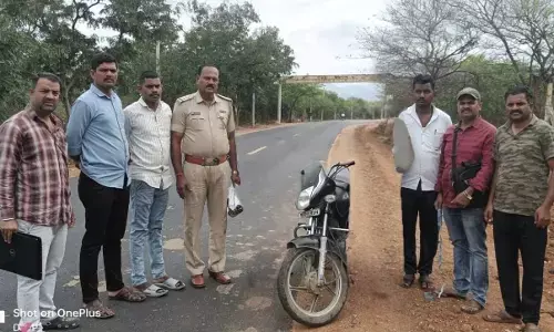 ಹನೂರು | ಆನೆ ದಂತ ಸಾಗಾಟ ಮಾಡುತ್ತಿದ್ದ ಇಬ್ಬರ ಬಂಧನ