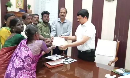 ಚಿಕ್ಕಮಗಳೂರು | ಪರಿಶಿಷ್ಟರ ಜಮೀನು ಕಬಳಿಸಲು ಗ್ರಾಪಂ ಸದಸ್ಯ, ಪತ್ನಿಯಿಂದ ದೌರ್ಜನ್ಯ :ಆರೋಪ