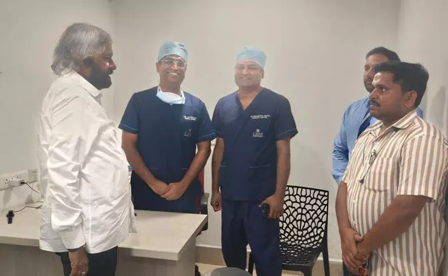 ಬೀದರ್: ಗುಂಡಿನ ದಾಳಿ ಪ್ರಕರಣ; ಗಾಯಾಳುವನ್ನು ಭೇಟಿ ಮಾಡಿದ ಸಚಿವ ಈಶ್ವರ್ ಖಂಡ್ರೆ