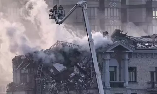 ಉಕ್ರೇನ್ ವಿರುದ್ಧದ ಯುದ್ಧದಲ್ಲಿ ರಷ್ಯಾ ಪರ ಹೋರಾಡುತ್ತಿದ್ದ 12 ಮಂದಿ ಭಾರತೀಯರು ಮೃತ್ಯು : ವಿದೇಶಾಂಗ ಸಚಿವಾಲಯ ಮಾಹಿತಿ